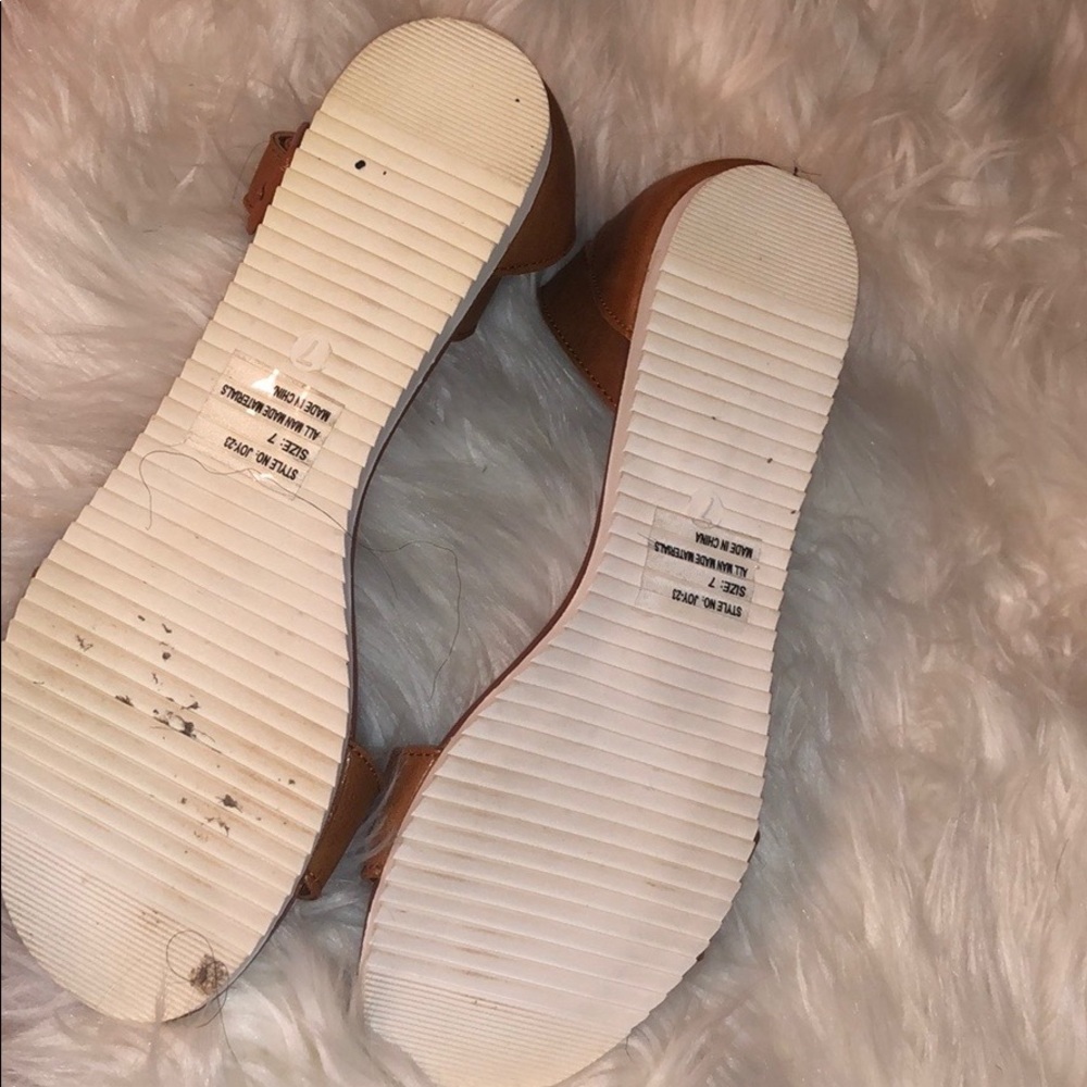 Breckelles Sandals - Picture 3 of 5